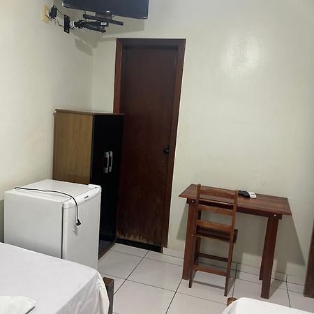 Brilhante Hotel Itacarambi Bagian luar foto